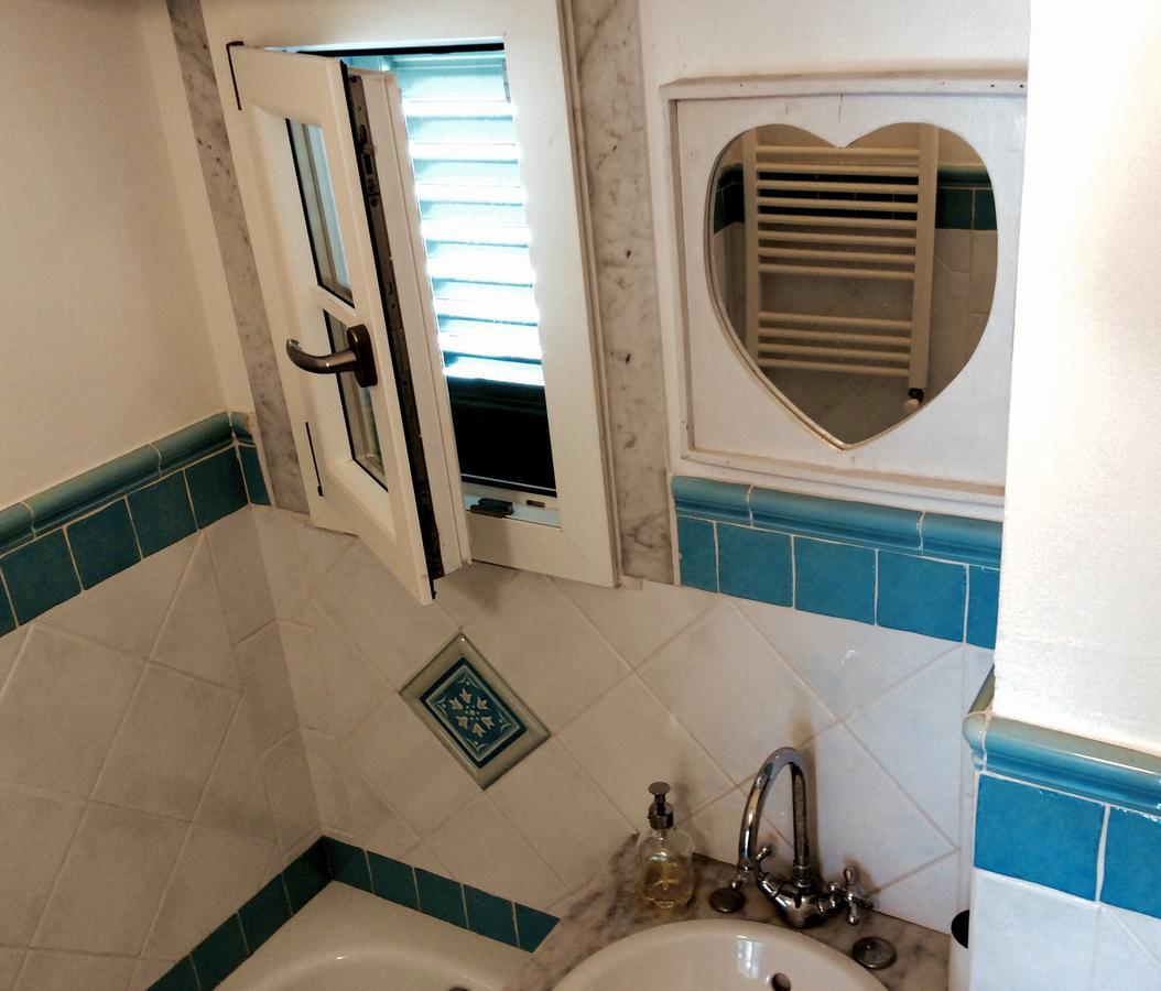 B&B Giu Le Stelle Marina di Massa Luaran gambar